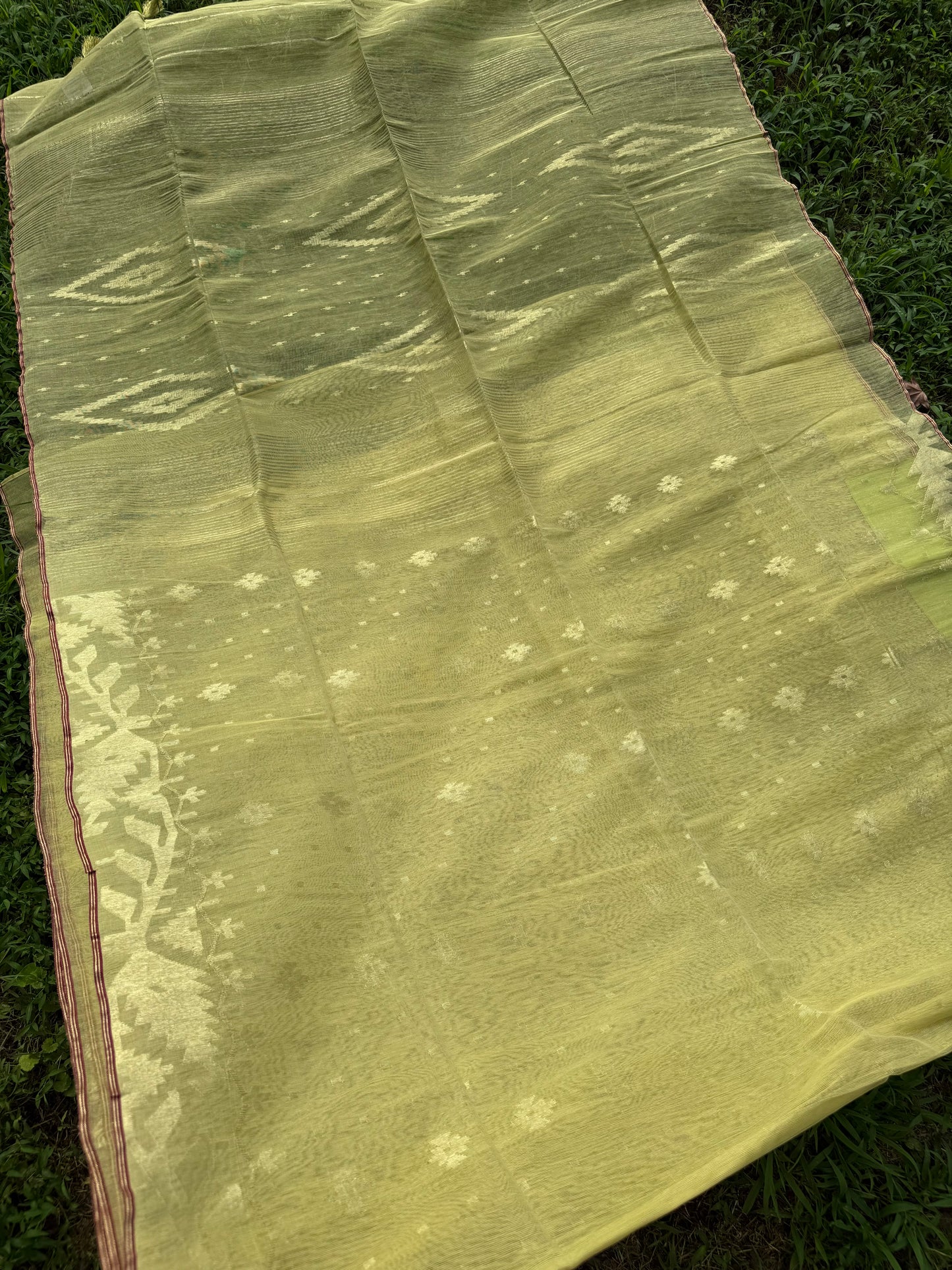 Original Dhakai Jamdani Saree - Golden