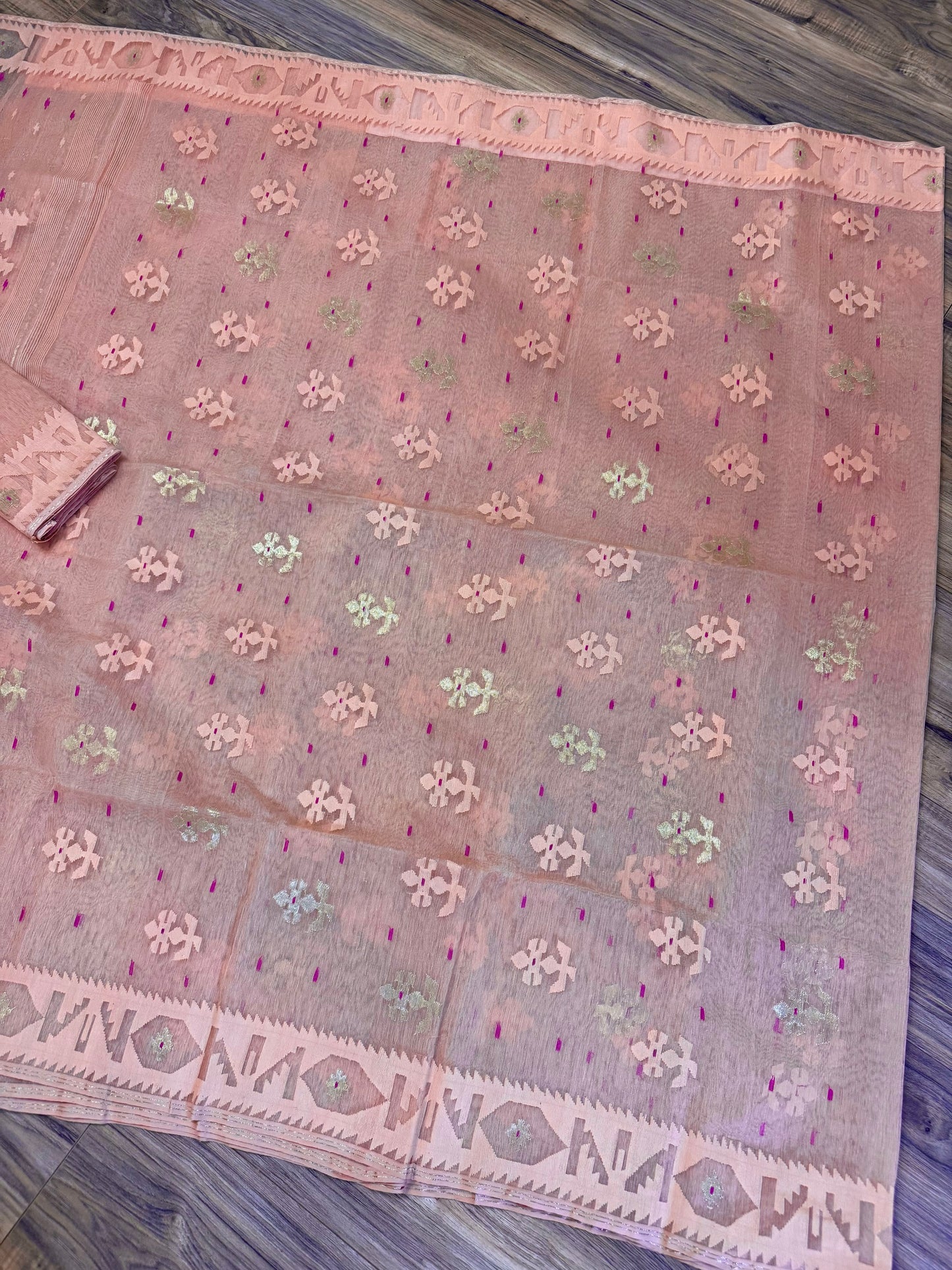 Handwoven Dhakai Jamdani Saree – Peach Halfsilk