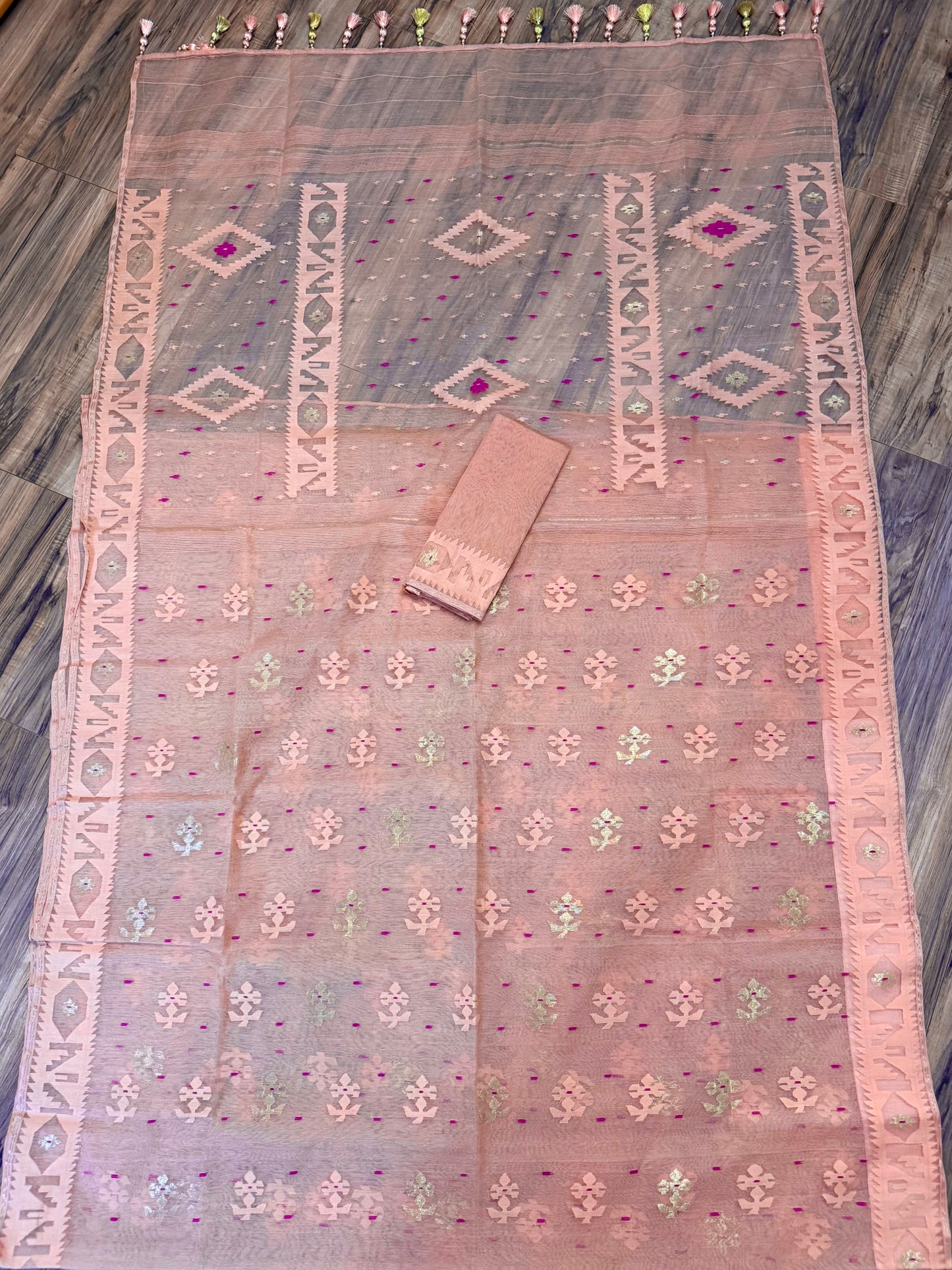 Handwoven Dhakai Jamdani Saree – Peach Halfsilk