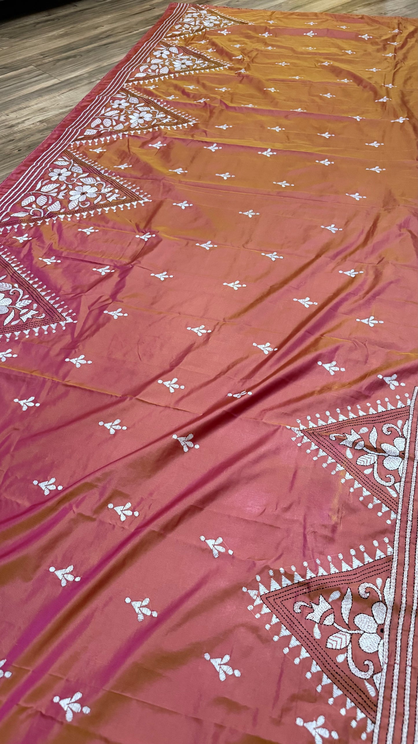 Coral Pink Duel Tone Bangalore Silk Kantha Saree