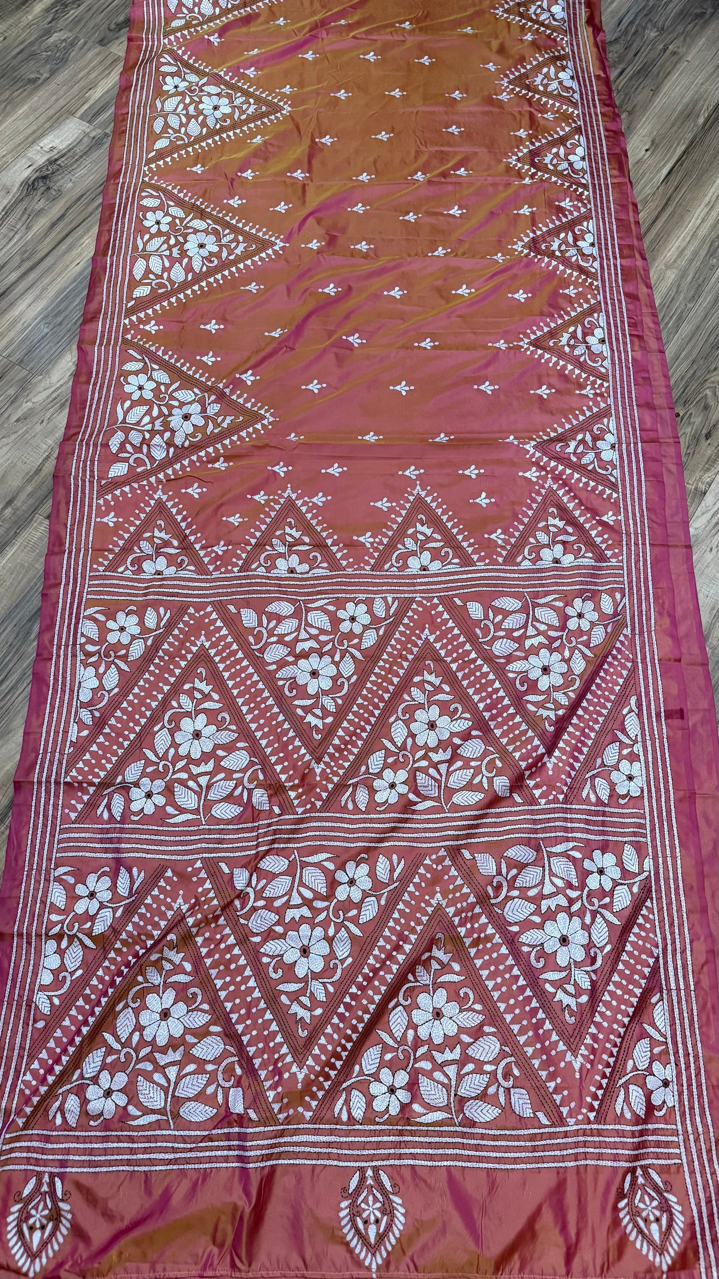 Coral Pink Duel Tone Bangalore Silk Kantha Saree