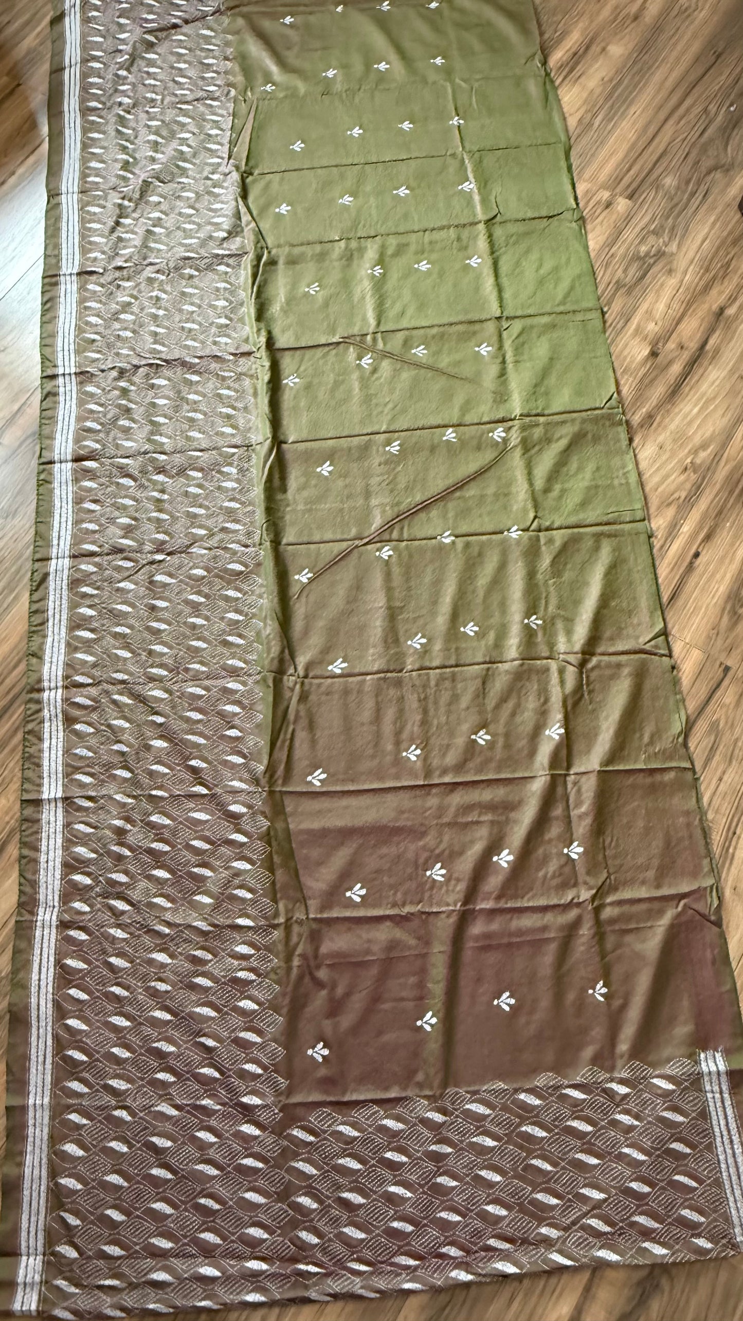 Duel Tone Olive Bangalore Silk Kantha Saree