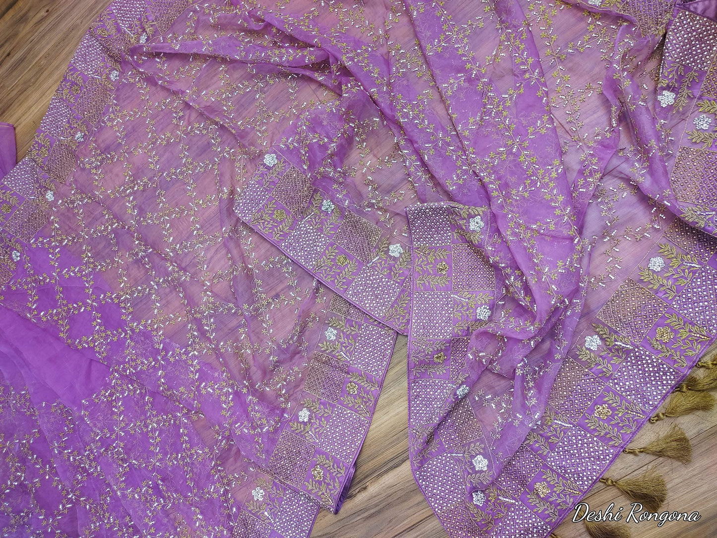 Original Moslin Hand Karchupi work Saree, Lavender Dream