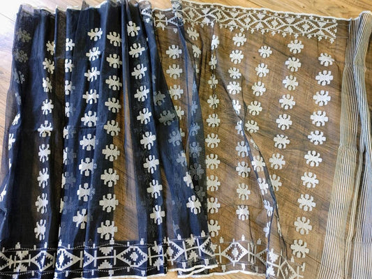 Original Dhakai Jamdani Saree, Handwoven Black and white contrast, 84 count, Halfsilk, Traditional, Classy Saree, Fall piko Tassle done