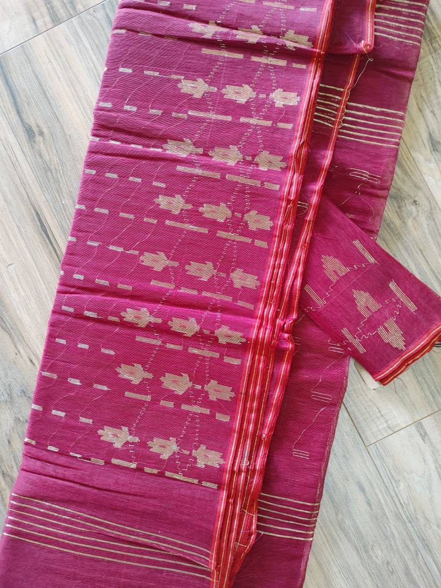 Bangladeshi Dhakai Jamdani Saree Beautiful Maroon Color, Halfsilk, Handloom Jamdani 40 count thread, Traditional, Elegant, Classy Saree